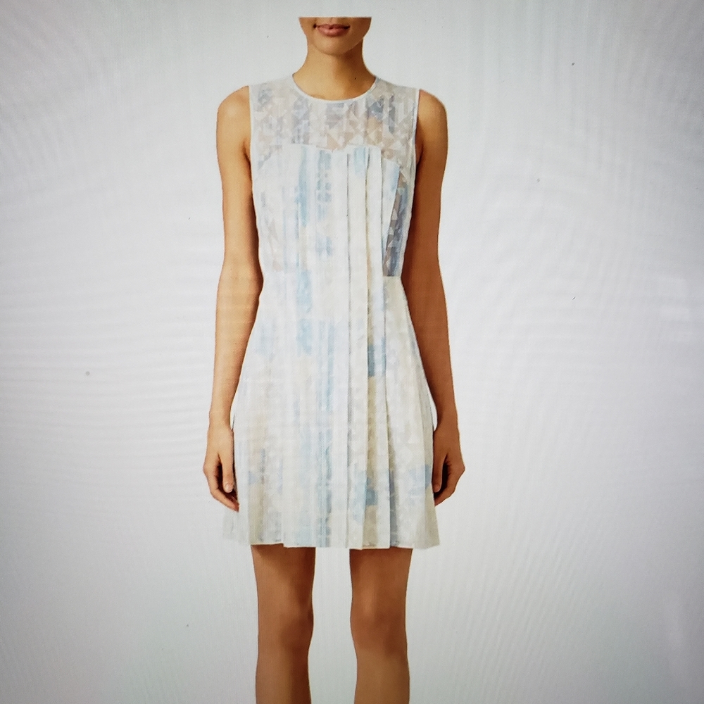 O'2nd Shades of White Dress size 6